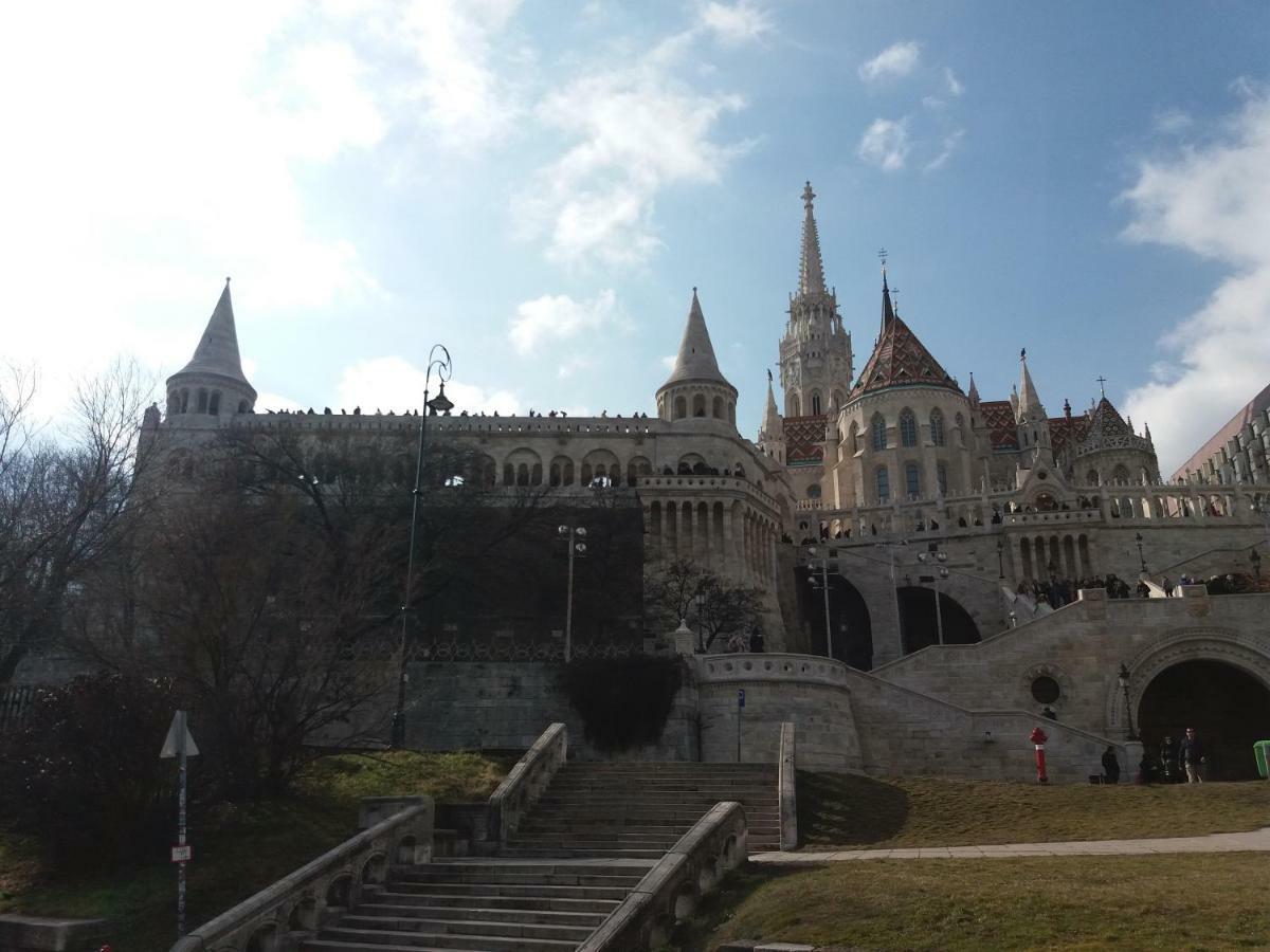 Castle Base Будапешт
